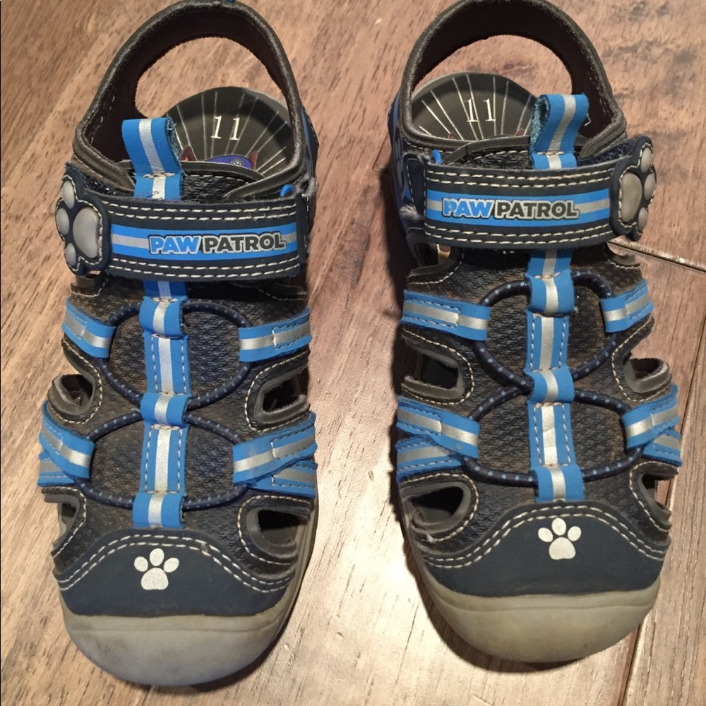 gently used Paw Patrol kid sandals